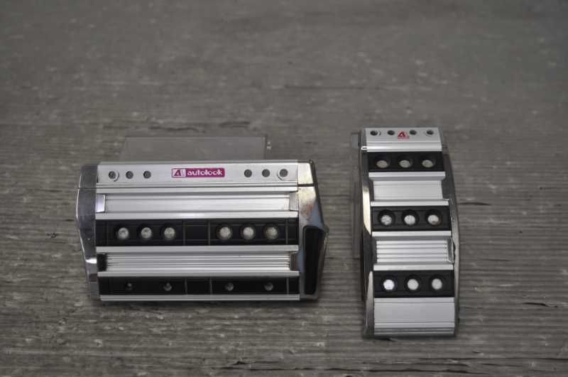 ペダルカバー 2個セット アクセル ブレーキ AUTO LOOK オートルック ANH10W アルファード AS 前期 s019278A