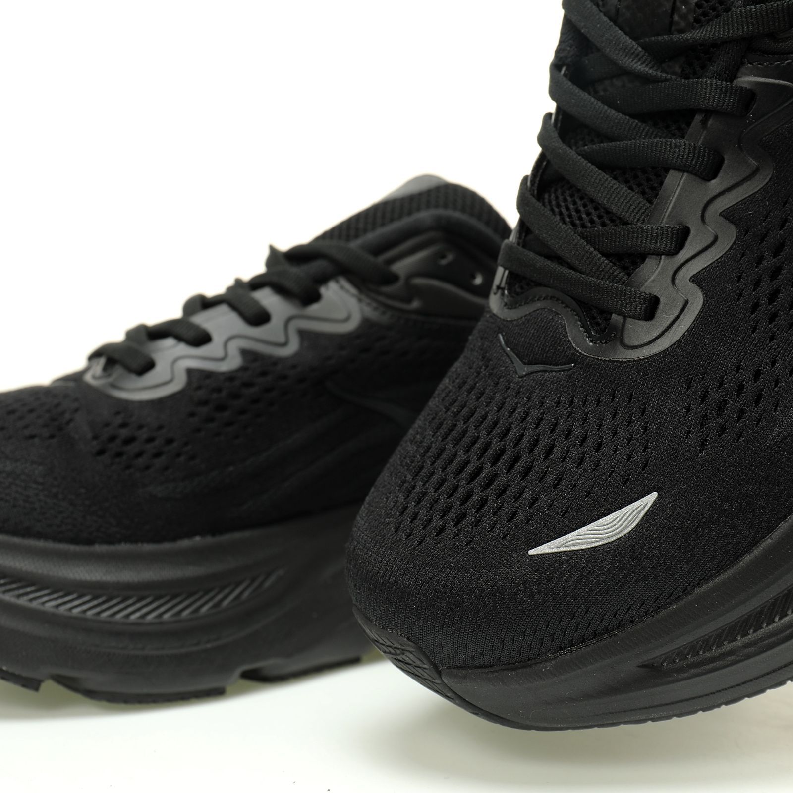 新品未使用 HOKA One One Bondi 9 Low ブラック&ブラック スニーカー