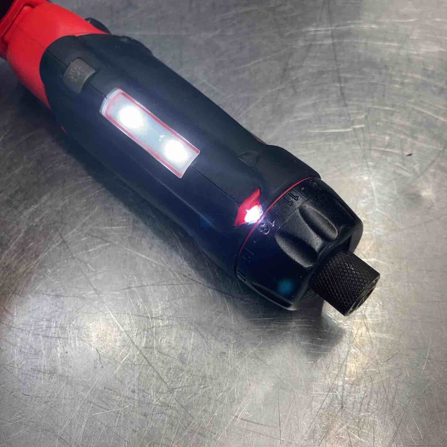 ドリルドライバー