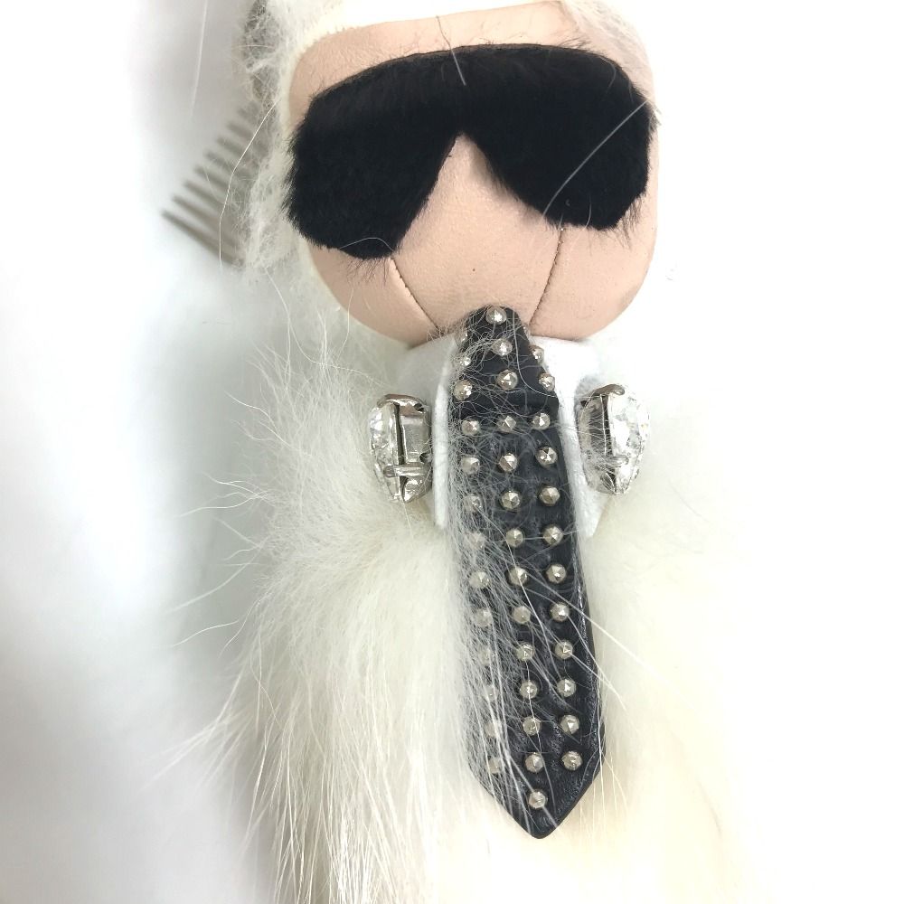 FENDIフェンディ キーホルダーカーリト カールラガーフェルド バッグチャーム 楽天市場】フェンディ FENDI カールラガーフェルド チャーム 小