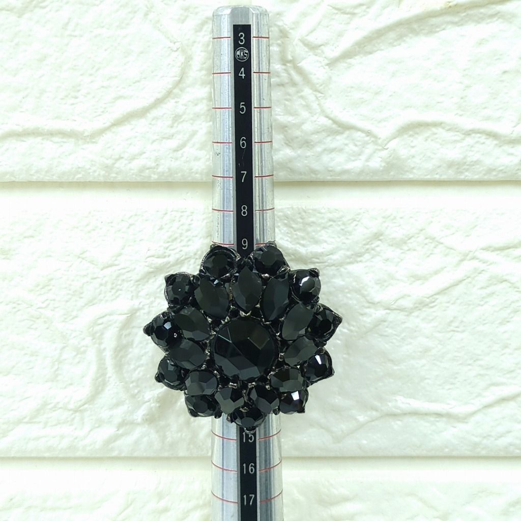 YSL イヴサンローラン リング 指輪 フラワー ブラックストーン11～12号 YSL イヴサンローラン リング 指輪 フラワー ブラックストーン - メルカリ