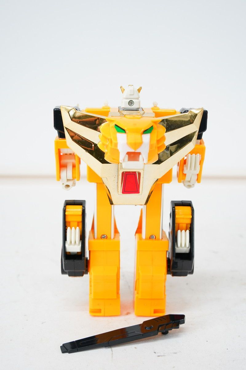 TOMY 元気爆発 ミラクルチェンジ ガンバルガー ゴウタイガー 1982 7.552 △ 元気爆発ガンバルガー ゴウタイガー TOMY - メルカリ