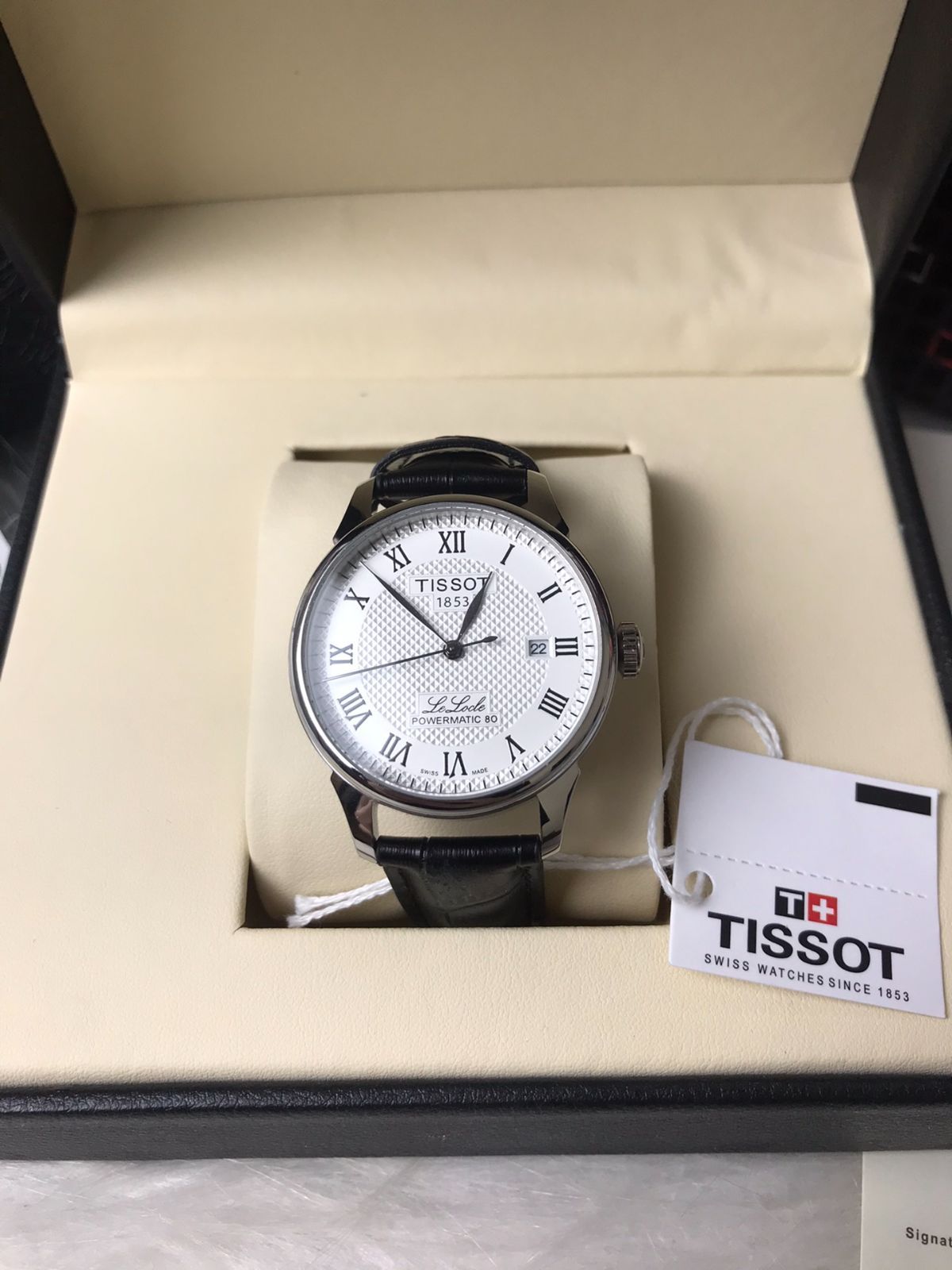 TISSOT  ティソ  Lylock series   男性用腕時計   機械式時計    腕時計です