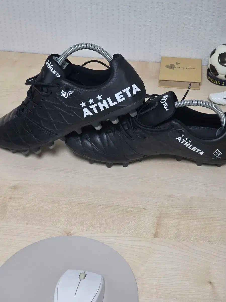 ATHLETA アスレタ