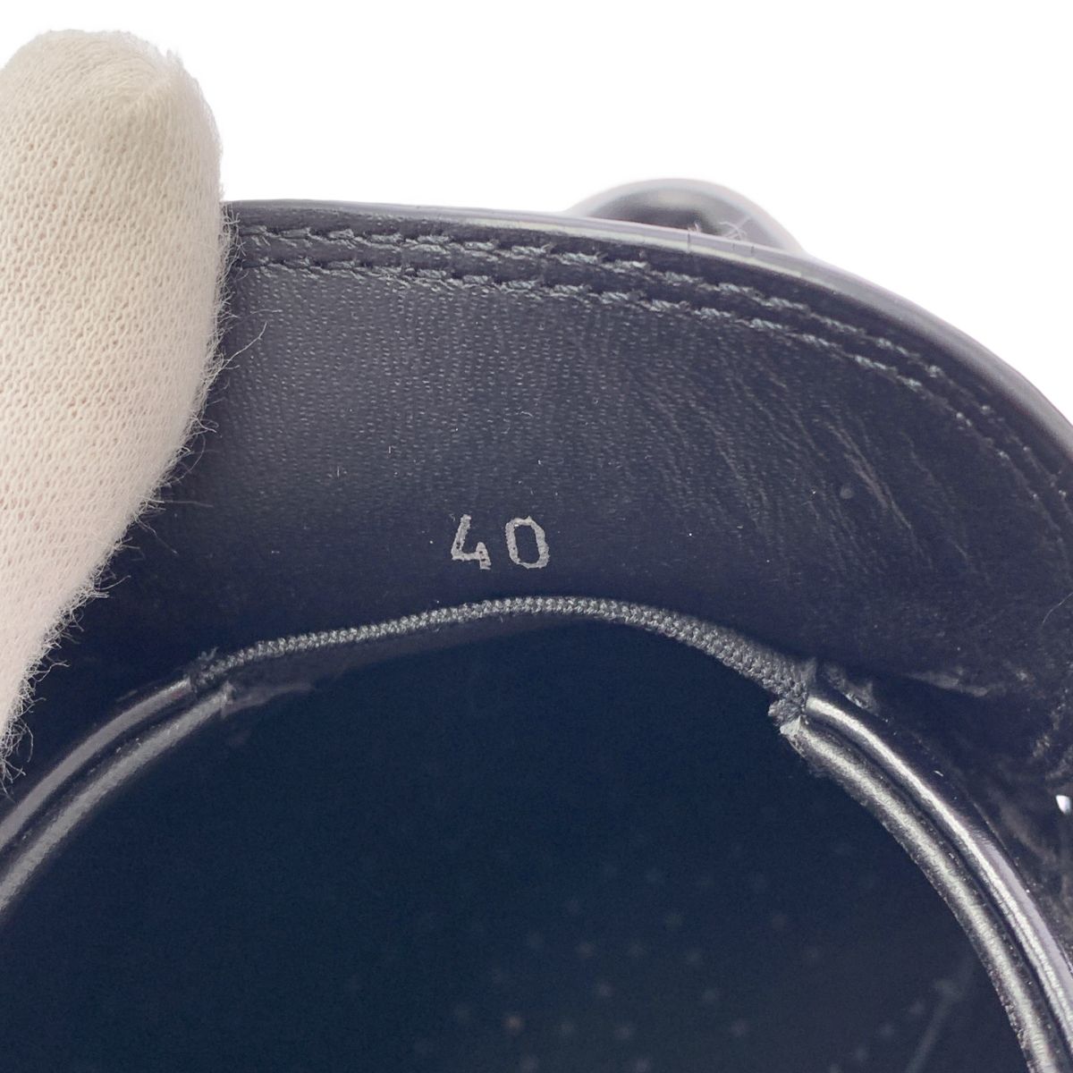 ポインテッドトゥ