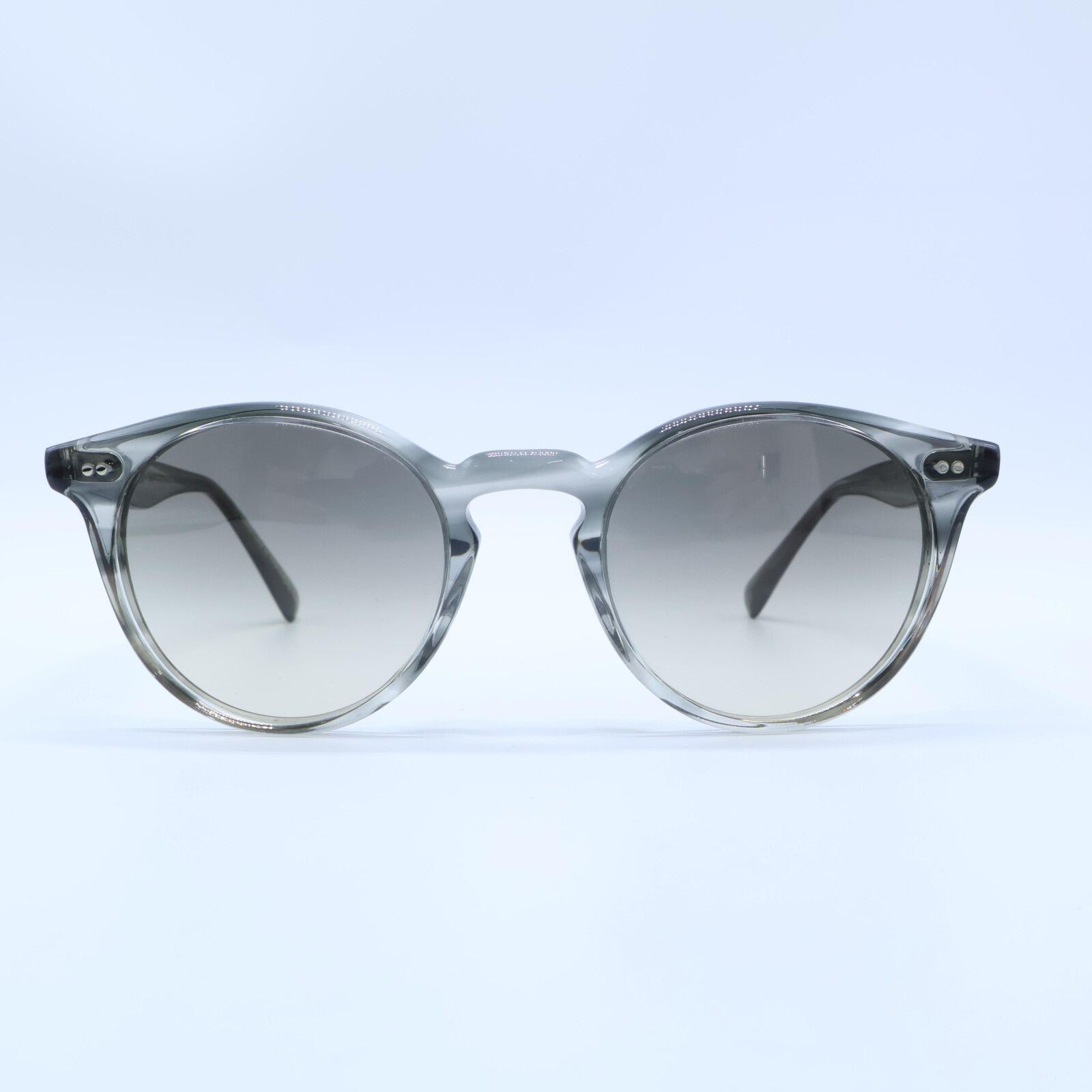 トレーニング用品 OLIVER PEOPLES オリバーピープルズ 【美品】OV5459SU 173732