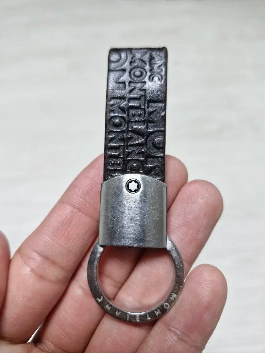 MONTBLANC モンブラン キーホルダー キーリング 金属製