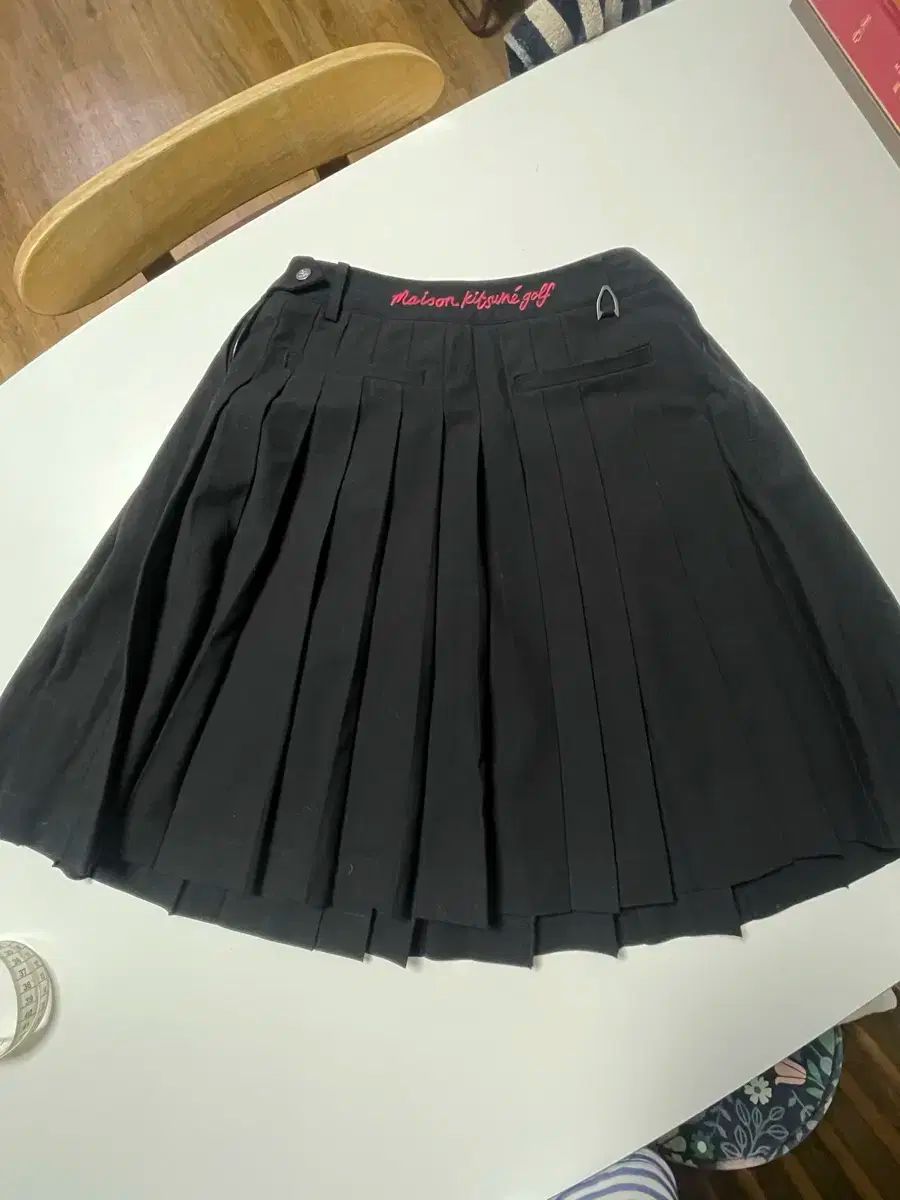 メゾンキツネ ゴルフ プリーツスカート