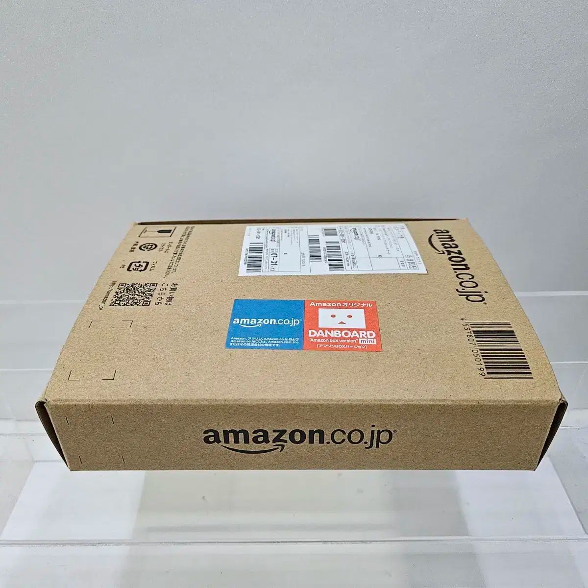 ダンボー ミニフィギュア ー アマゾンボックス 版 小売業者 Amazon.co