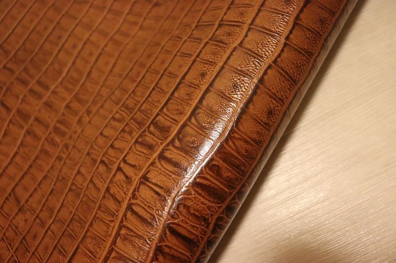 キャメルブラウン 137ds ヌメ革 ショルダーレザー 牛革 イタリア レザー クロコ型押し はぎれ 一枚革 レザークラフト 革 皮 本革 diy 生地 材料 NEXPOTALLINN_EU