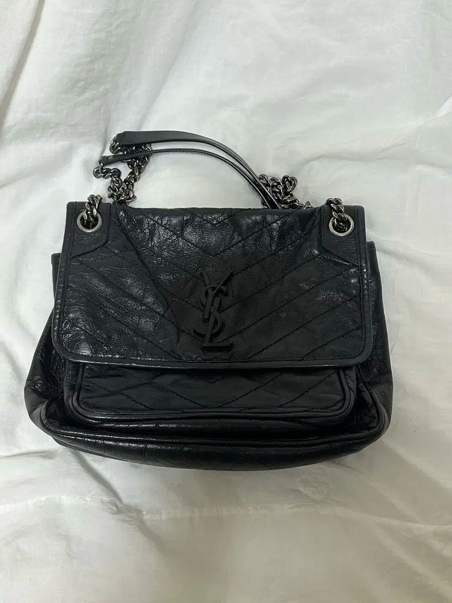 Saint Laurent サンローラン ニキ バッグ ミディアム Mサイズ