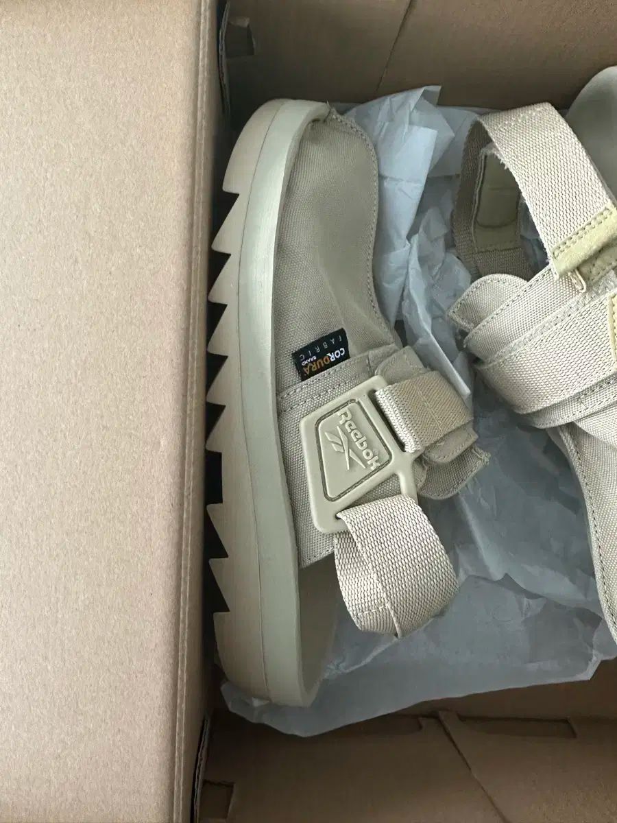 250 Reebok(リーボック) ビートニック コーデュラ