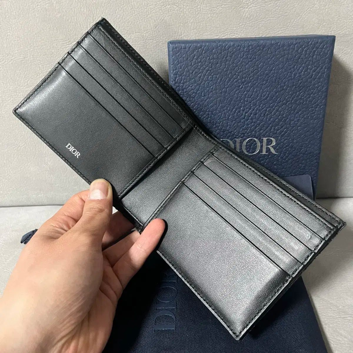 ほぼ新品 Dior(ディオール) オブリーク 二つ折り財布 - メルカリ