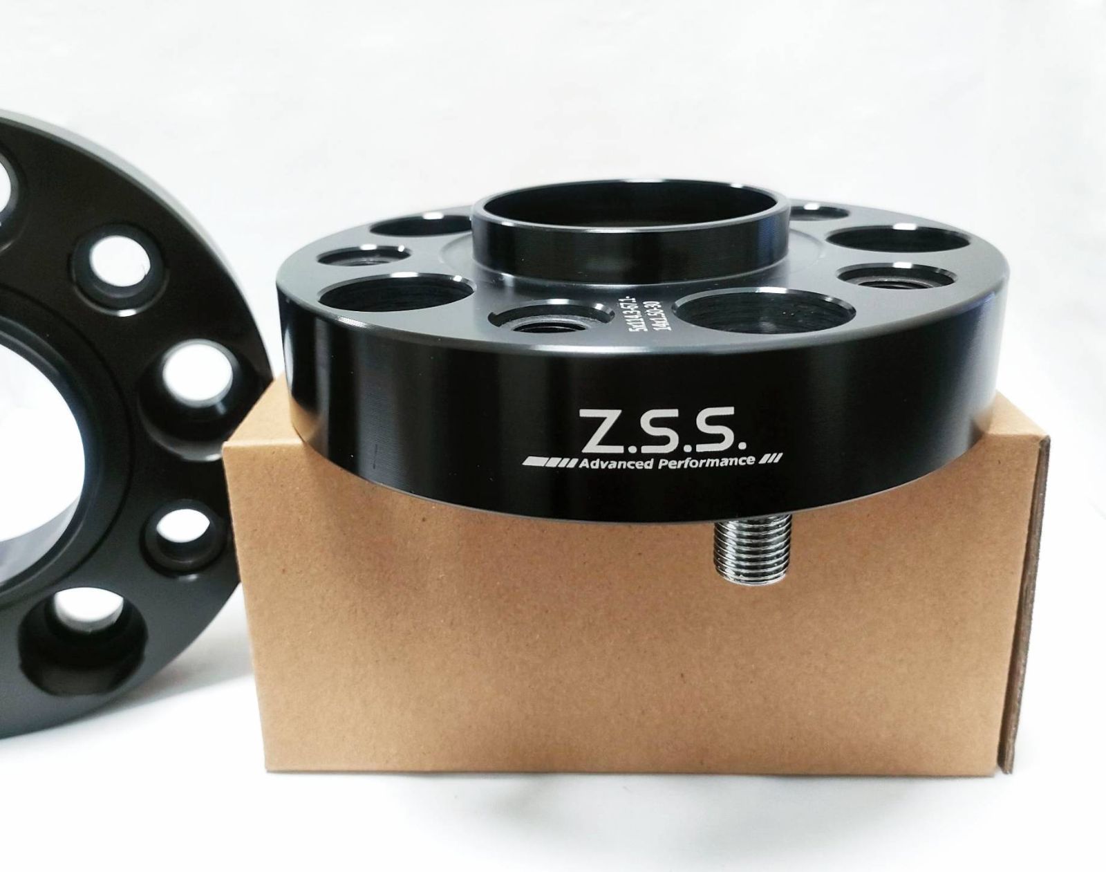 【信頼店舗】 Z.S.S. AP フェラーリ Ferrari 458イタリア Italia 別止め スペーサー 厚み 30mm PCD114.3 5穴 5x114.3 ハブ径67.1φZSS