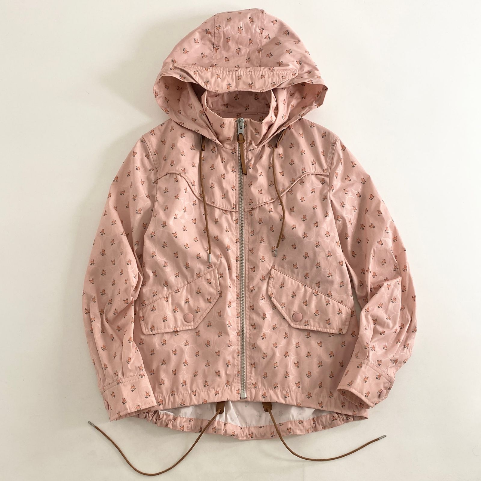 美品✨ COACH シグネチャー スプリングジャケット　ウインドブレーカー　花柄 4L9《美品》COACH コーチ SIG FLORAL WNDBRKR ウィンドブレーカー XS
