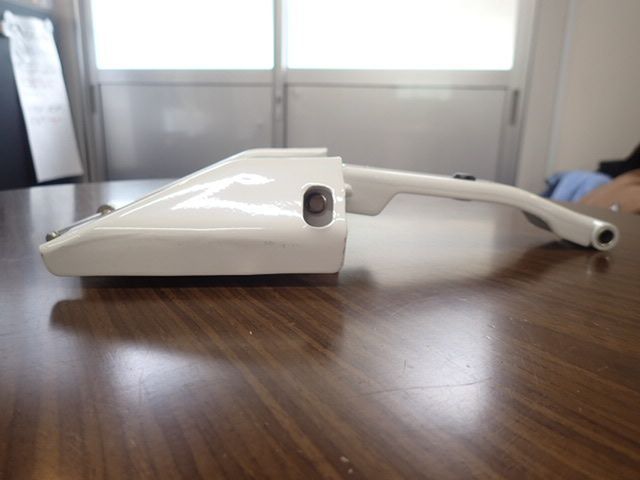 三菱キャンター用 トラック荷台のアオリ部品 荷台アオリの