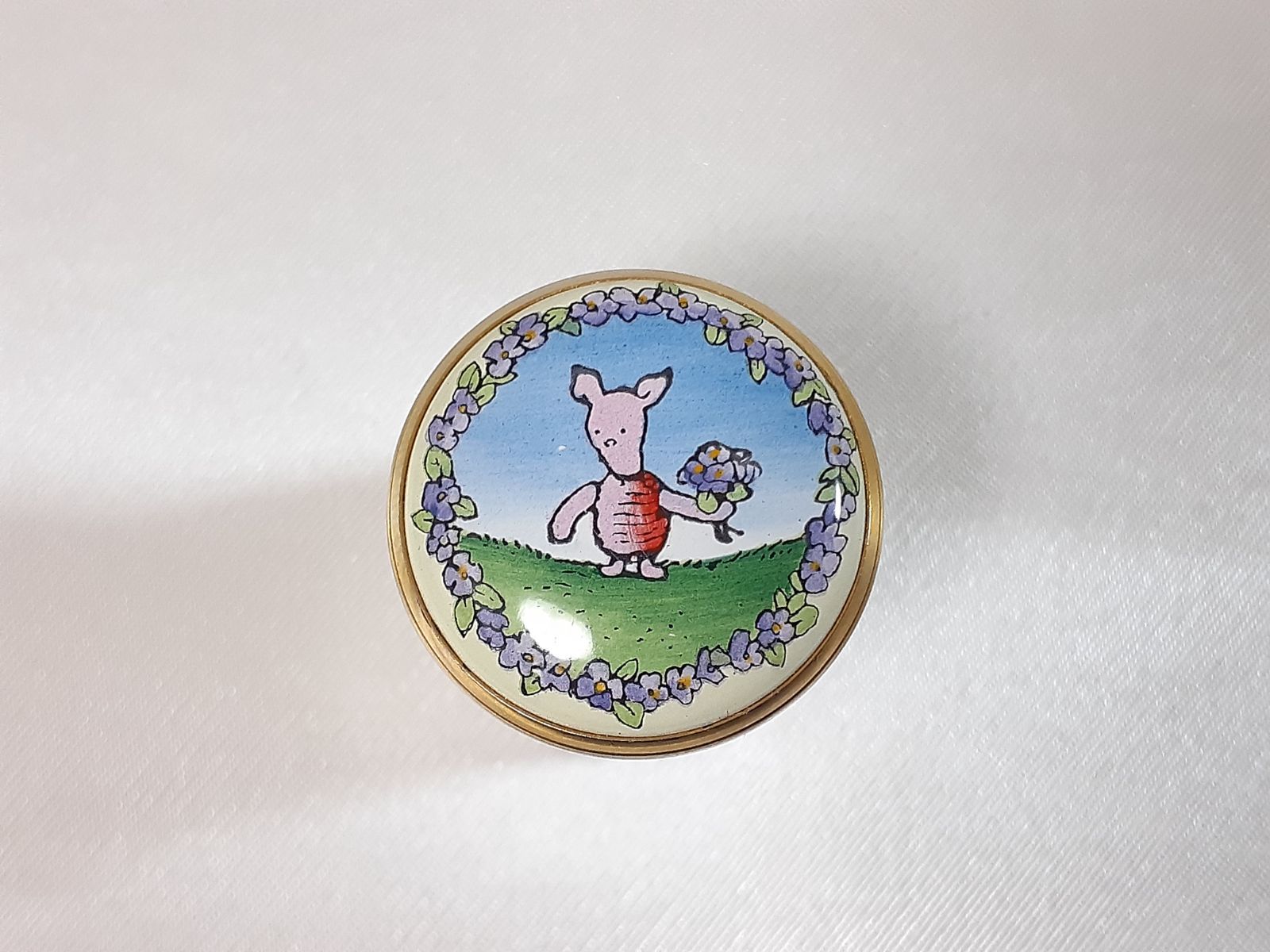 イギリス製 ハルシオンデイズ くまのプーさん アクセサリー ピルケース 小物入れ HALCYON DAYS ハルシオンデイズ イギリス 小物入れ ピルケース