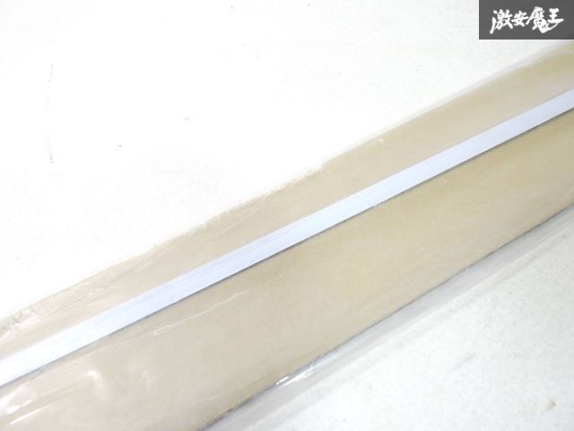 未使用品 ハイエース 200 純正 右 スライドドアレール 68303-26080