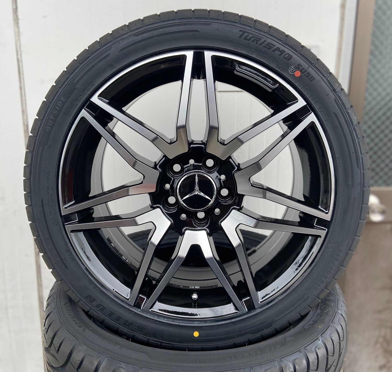 ベンツ Eクラス W212 W213 当社特選タイヤ 245/40R18 18インチ 新品