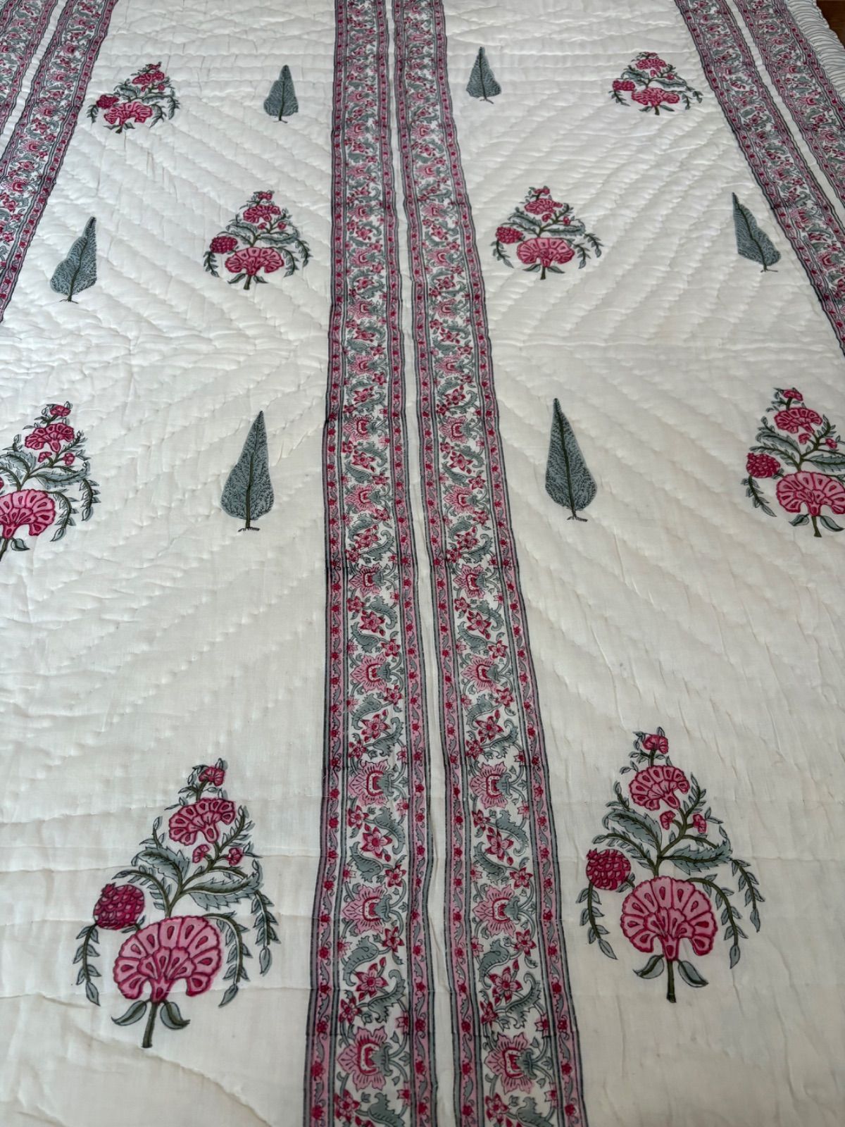 インド綿　　キルティング　布団　　ハンドブロックプリント　キルティング シビラ キルトケット・ハンドキルト・両面プリント・綿１００%・約