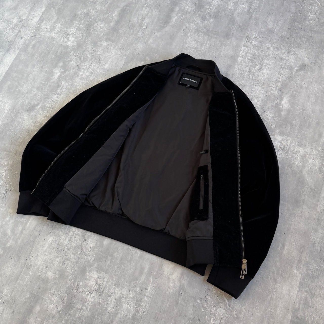 エンポリオアルマーニ ベロアボンバージャケット フレンチブルドッグパッチ XL EMPORIO ARMANI エンポリオアルマーニ クラブウェア ベロアボンバー