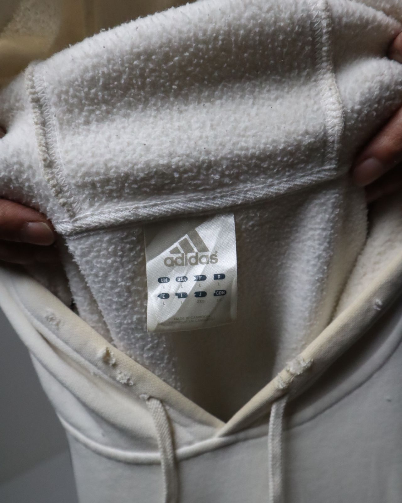 adidas "襤褸 boro" ragged triple line design hoodie white アディダス ダメージ ボロ トリプルライン デザイン 刺繡ロゴ フーディ フーデッド パーカ 白 L