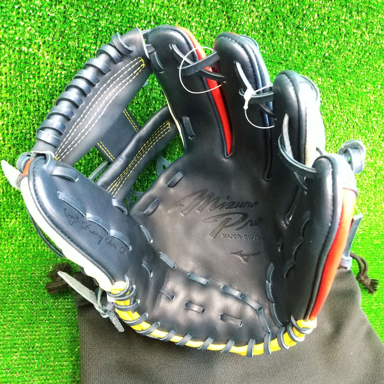 新品 汚れ有 限定品 ミズノプロ 一般軟式用グラブ 内野手用 Dブルー×レッド 新品 汚れ有 限定品 ミズノプロ 一般軟式用グラブ 内野手用 Dブルー×