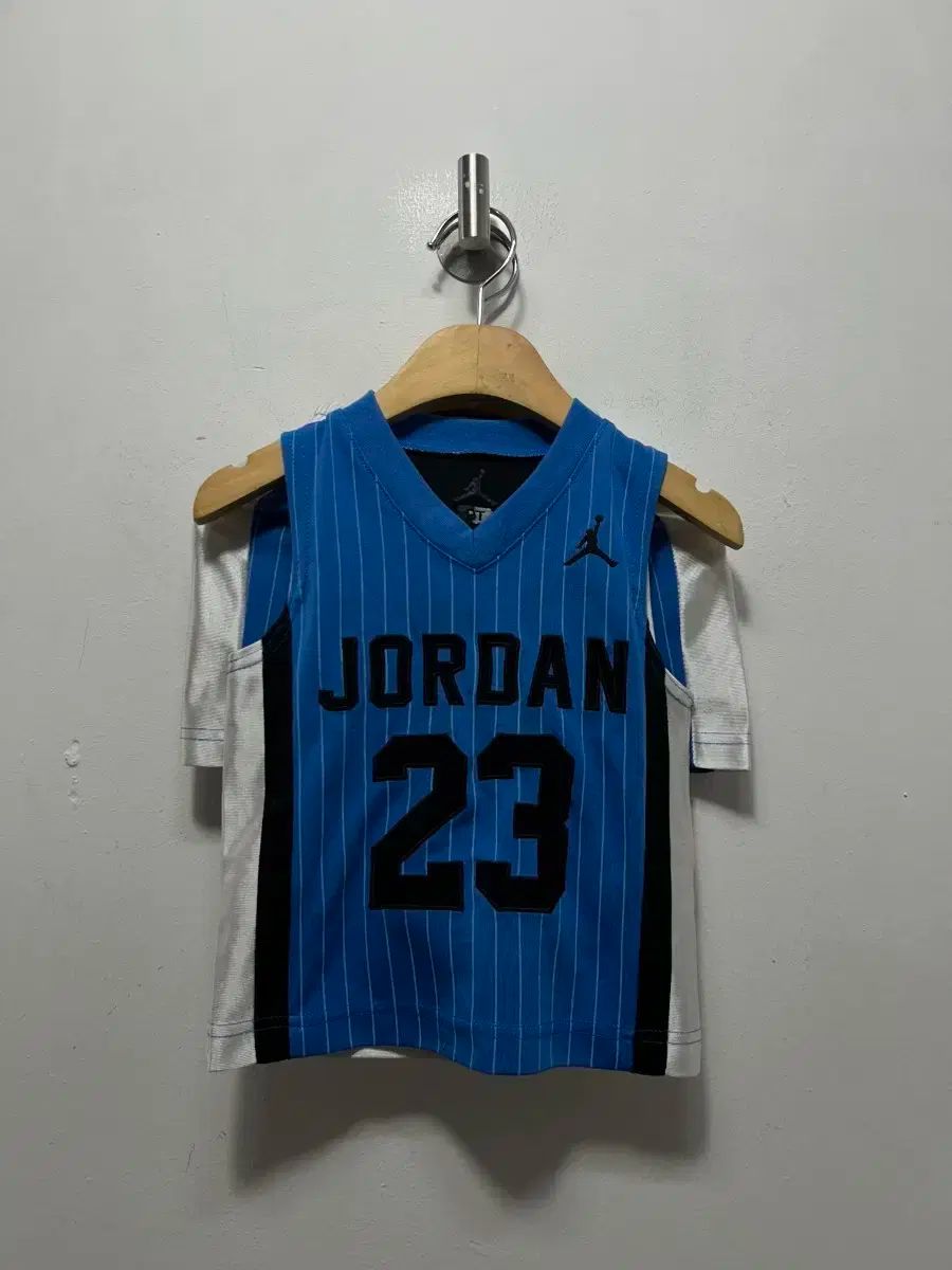 大人気，豊富な 2t ジョーダン 23番 ユア バスケタンク セット Tシャツ