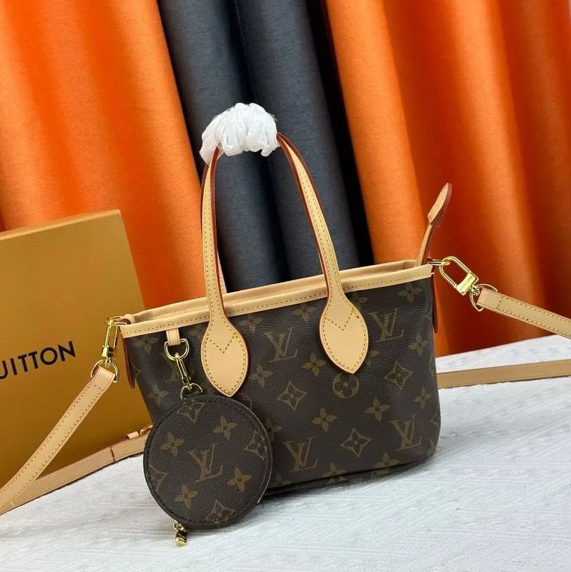 新品未使用 LOUIS VUITTON ルイ・ヴィトンです Ｍ46705 ショルダーバッグハンドバッグショルダーバッグ - メルカリ