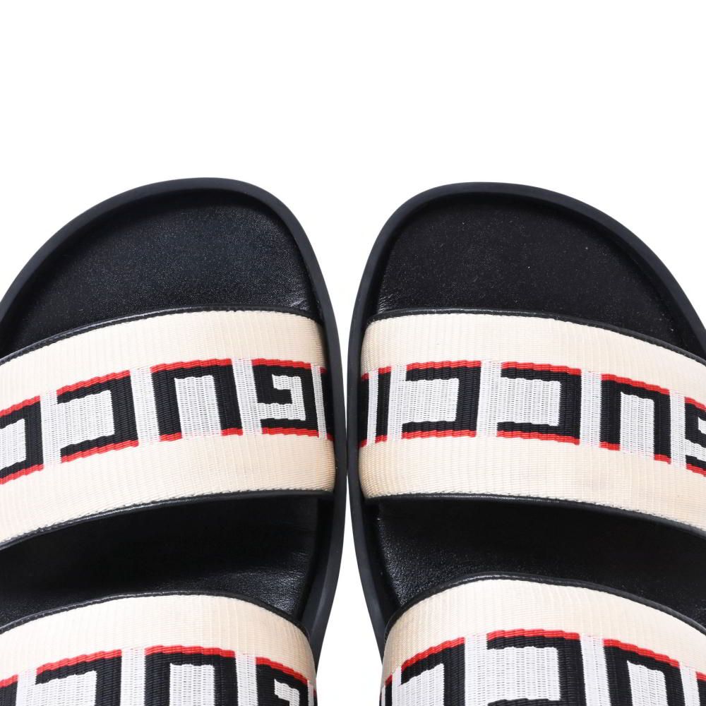 GUCCI ロゴ