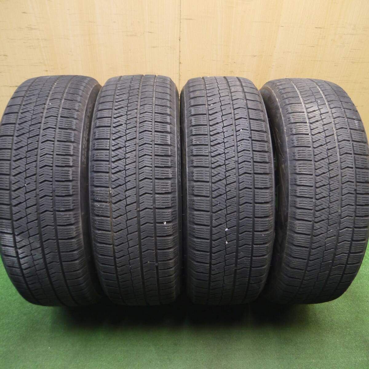 バリ溝！21年！キレイ！9分☆スタッドレス 215/60R17