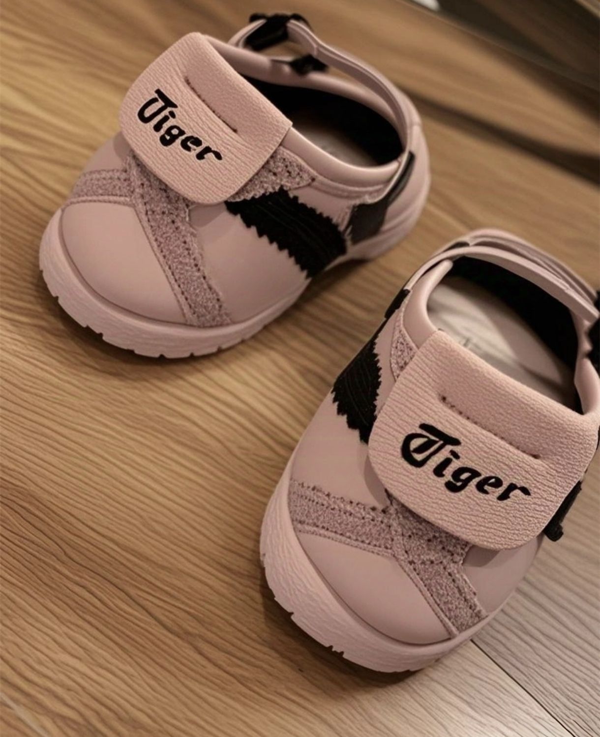 Onitsuka Tiger MEXICO 66 TGRS CRYSTAL PINK/GRAPHITE GREY