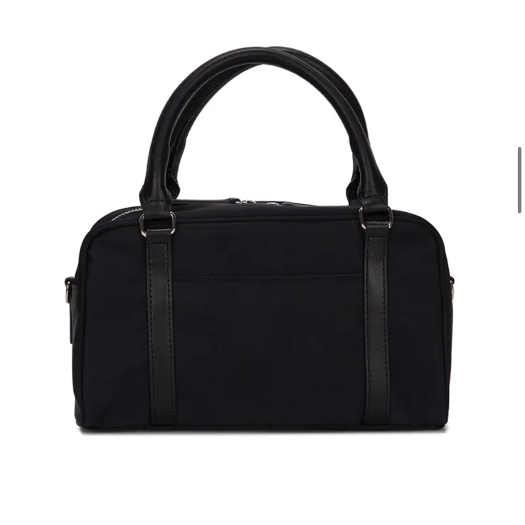 Matin kim BABY SPORTY TOTE BAG IN BLACK