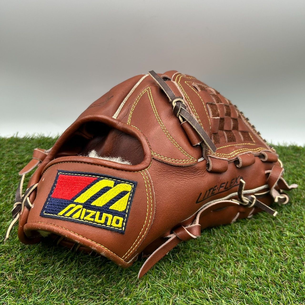 M0485) Mizuno ミズノ ワールドウィン 復刻版 大人用 硬式