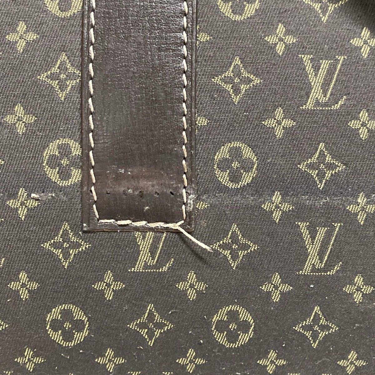 キャリーバッグ モノグラム