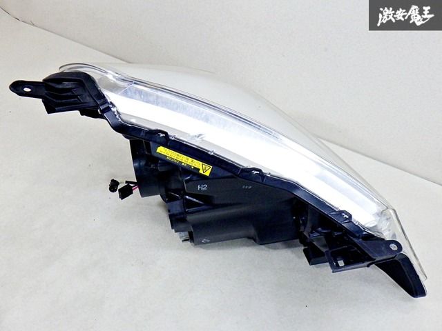 トヨタ 純正 NCP130 ヴィッツ RS ハロゲン ヘッドライト ヘッド