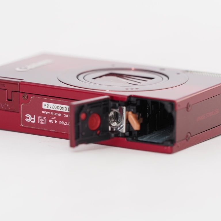 デジタルカメラ Canon デジタルカメラ IXY 3 約1010万画素 光学12倍