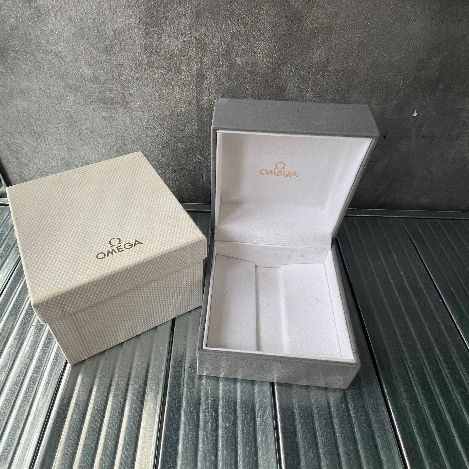 OMEGA オメガ 腕時計 空箱 時計ケース 1円～☆ヘ42☆OMEGA オメガ 腕時計 空箱 ウォッチ ケース