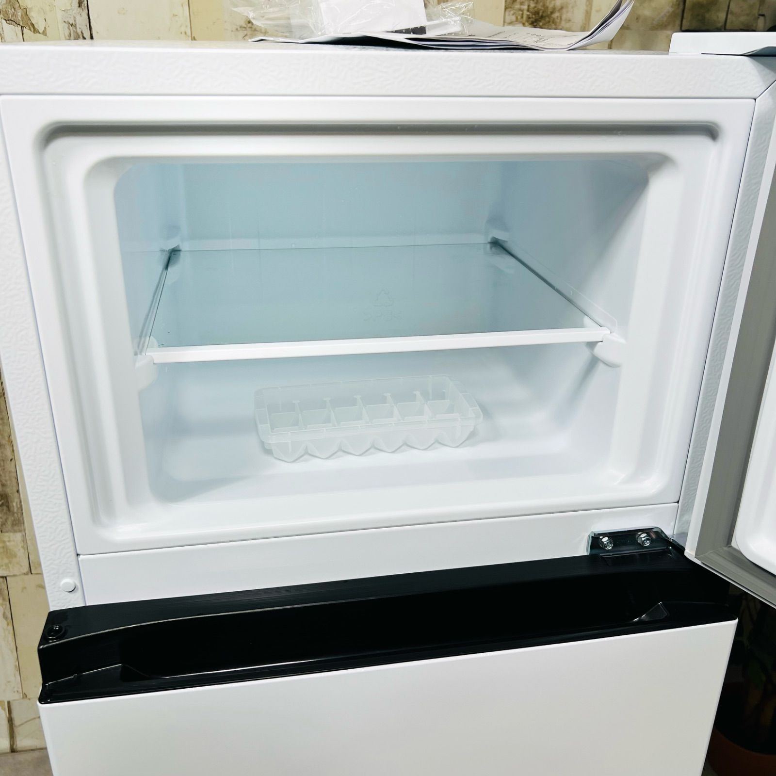【美品/ほぼ未使用/説明書付】Hisense HR-B12HW 冷蔵庫 124L Amazon.co.jp: ハイセンス 冷蔵庫 幅47.5cm 124L 小型 一人暮らし