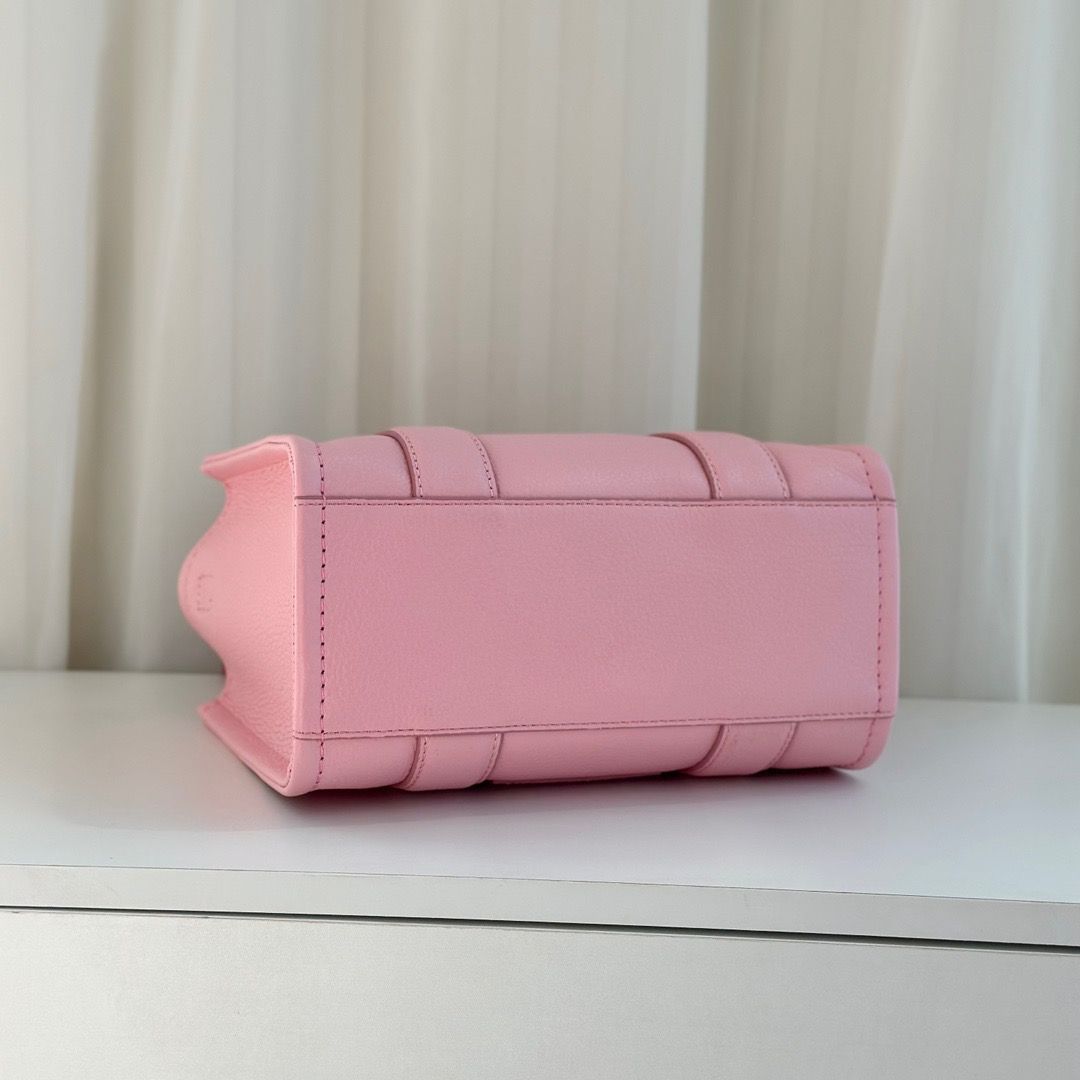 新品未使用】 MARC JACOBS 牛革 トートバッグ 26cm