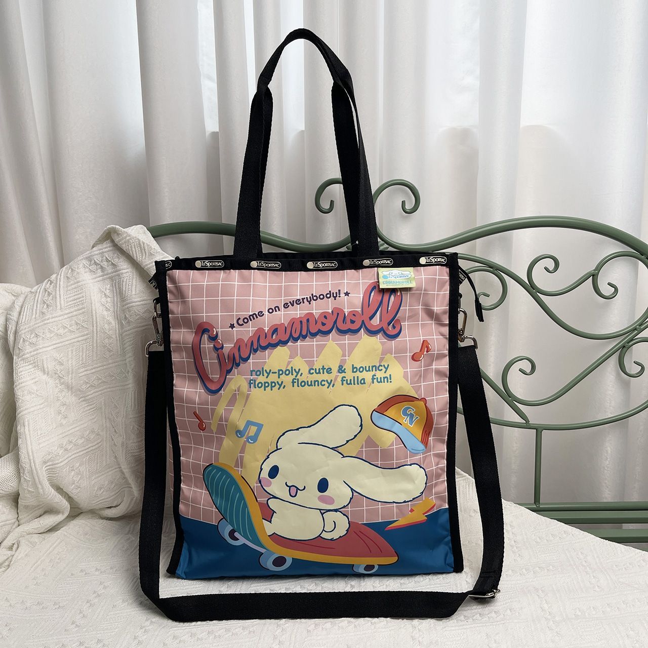 【海外限定】レスポートサック　シナモロール　ショルダーバッグ　シナモン 海外限定】レスポートサック シナモロール ショルダーバッグ