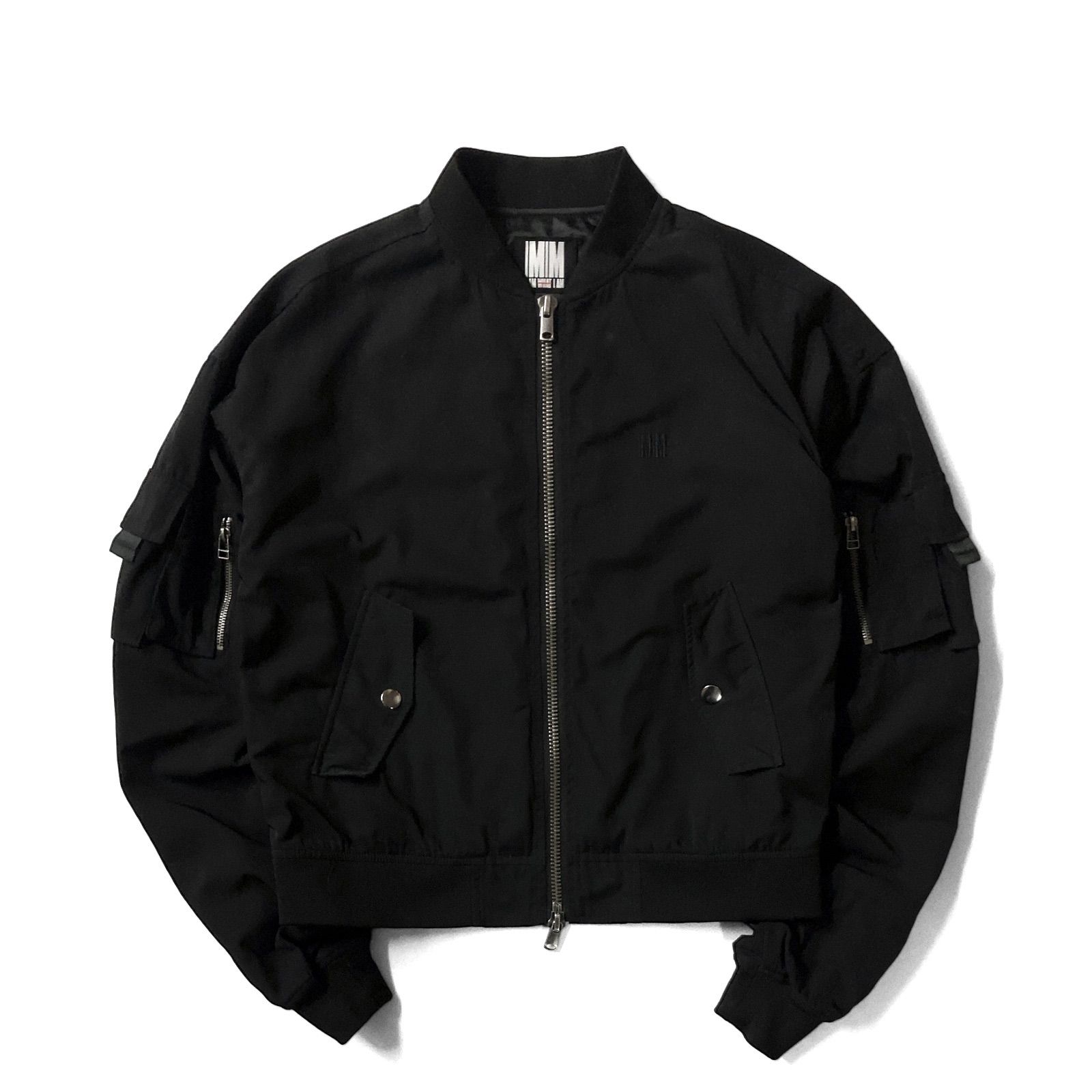 魅力的な ジャケット ナイキ 美品】NIKE ブルゾン 白 聞き辛い ma-1 ジャケット・アウター