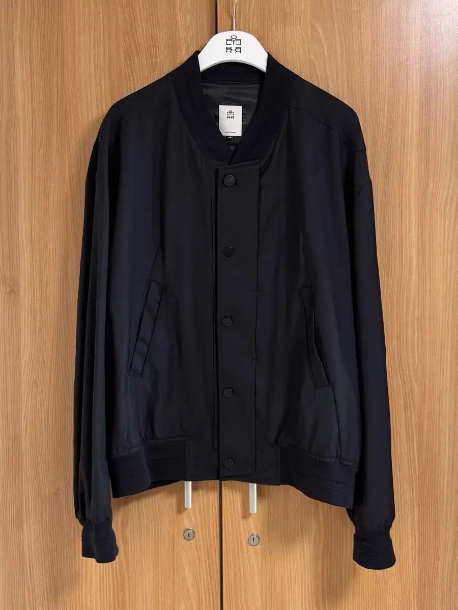 4 - POLYTERU ウール スタジャン ブルゾン ダークネイビー