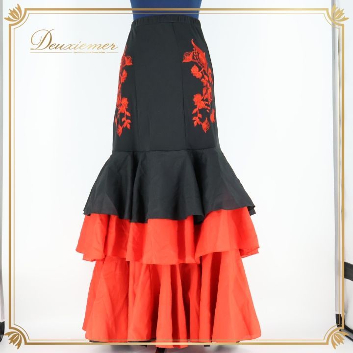フラメンコ 衣装 ファルダ スカート ボランテ フリル 赤 黒 刺繍 ダンス レッスン 練習 ブラック パーティ 発表会 ブラック系 レッド系 ウエストゴム おしゃれ デザイン ファルダ 練習着 ダンス衣装 パフォーマンス フリルスカート ステージ衣装