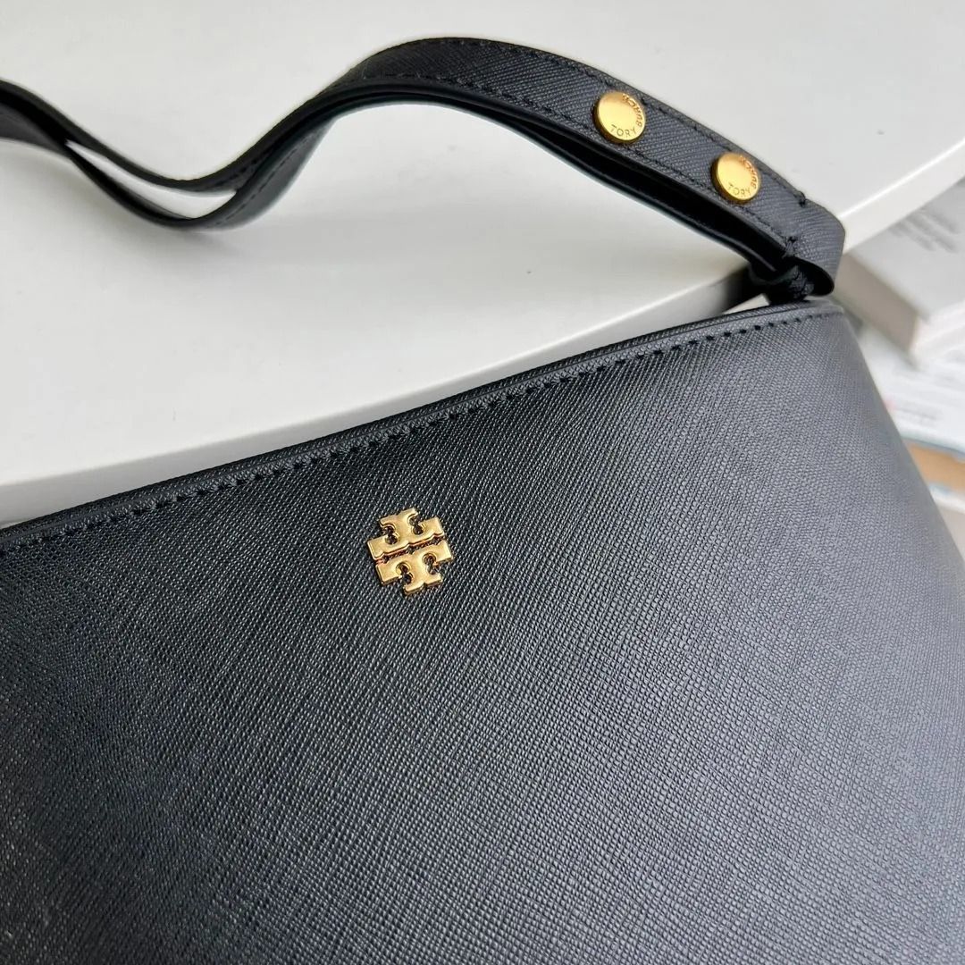 TORY BURCH トリーバーチ バッグ レディース ショルダーバッグ 牛革 バケットバッグ アウトレット ブラック エマーソン EMERSON  SMALL #134840 - メルカリ