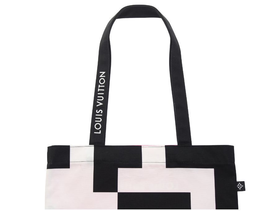 LOUIS VUITTON - 新品LOUISVUITTONトートバッグ　SEE LV展ノベルティ　ルイヴィトン LOUIS VUITTONヴィトン世界巡回展SEE LV 東京ミッドタウントート