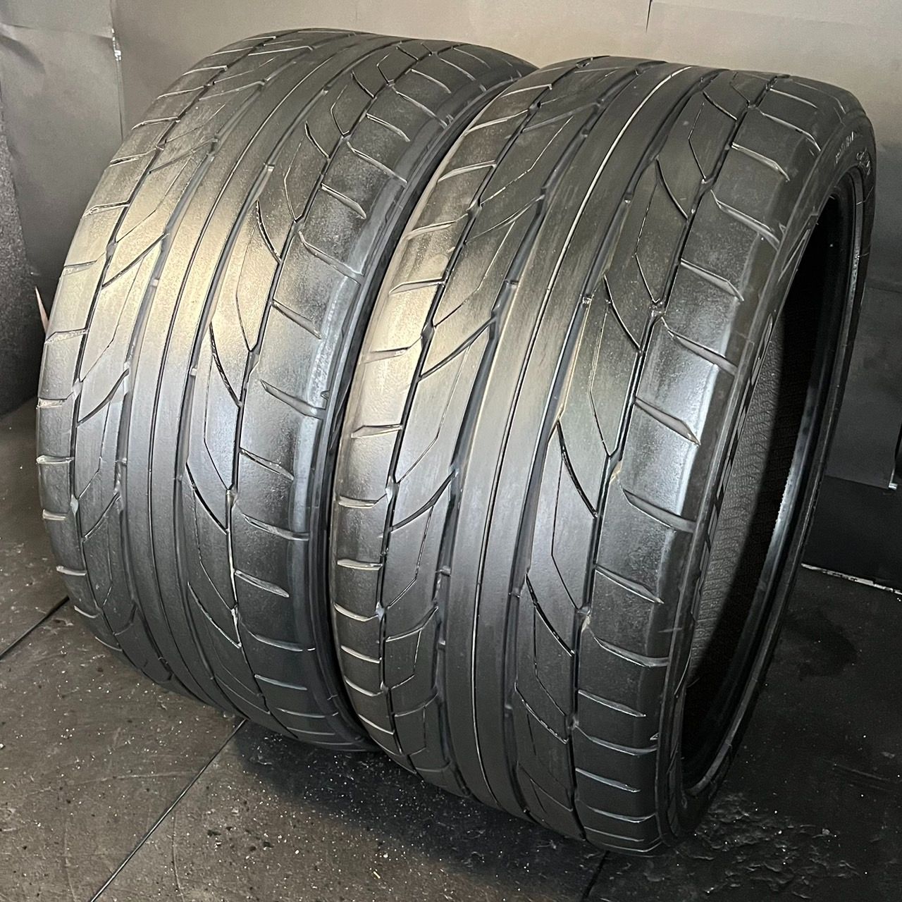 約7分山 ニットー NITTO NT555 G2 275 35R20 2本 h_404