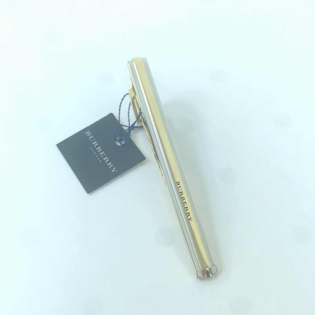 美品　バーバリー　カフリンクスセット ネクタイピン　カフス　ゴールド　シルバー Burberry バーバリー ネクタイピン カフス セット ゴールド