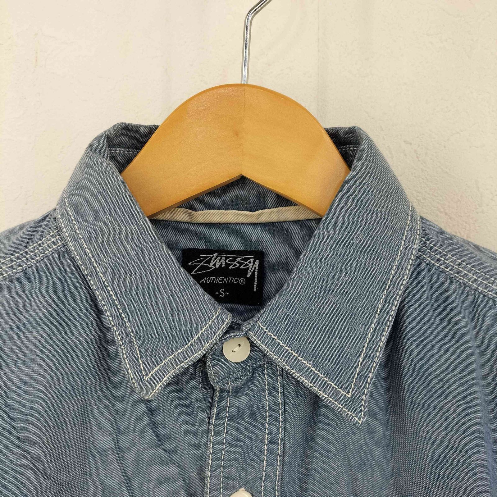 ステューシー Stussy 猫目ボタン ガチャポケ シャンブレーシャツ 