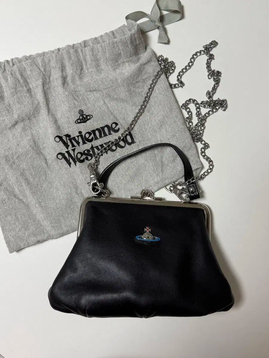 Vivienne Westwood ヴィヴィアン ウエストウッド チェーン 巾着 バッグ